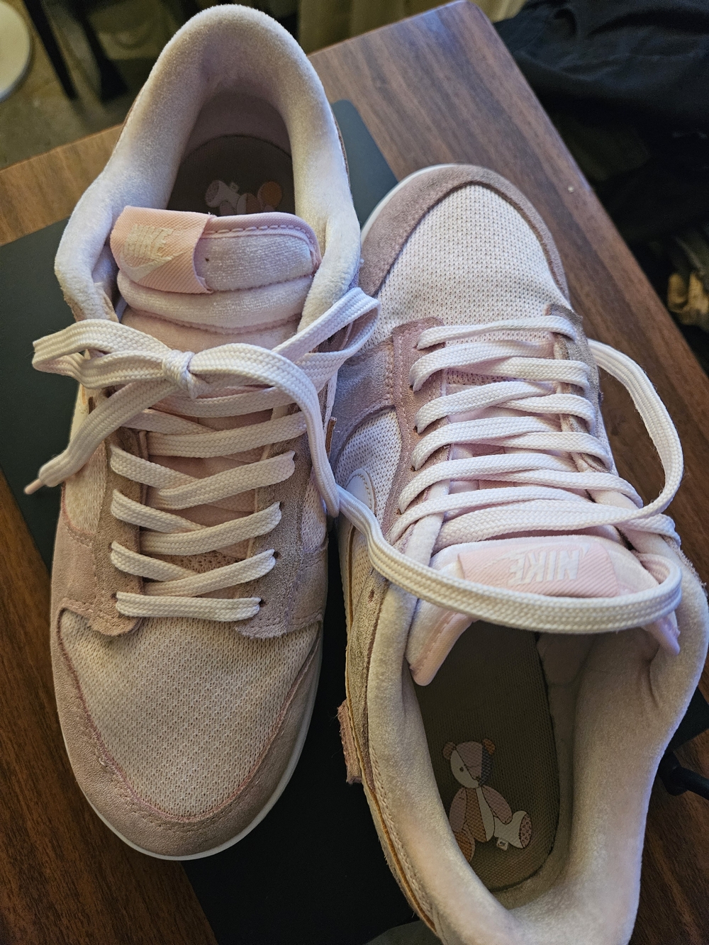 Nike - Picture 2 of 6